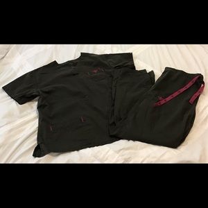 Med couture scrubs med tops small reg pant